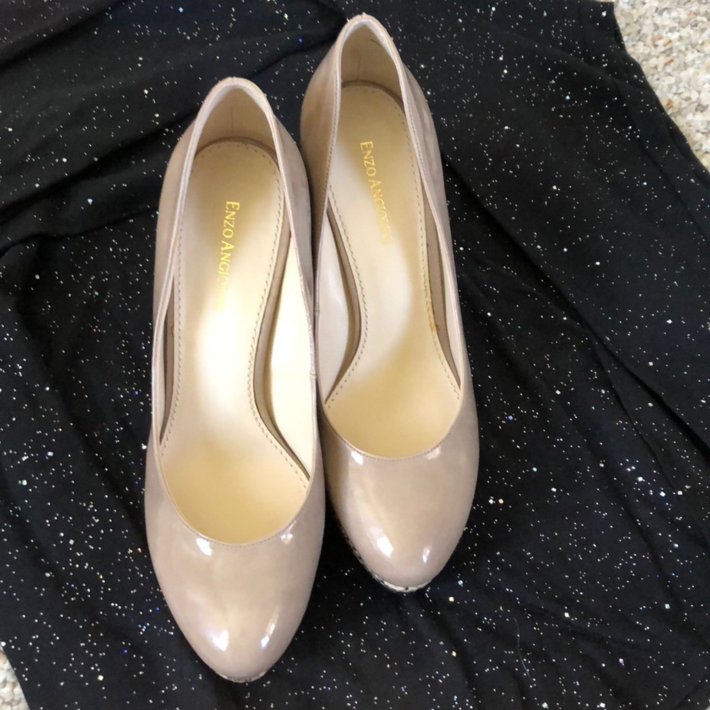 BNWT Enzo Angiolini Taupe/beige pumps size 8 - Picture 6 of 13
